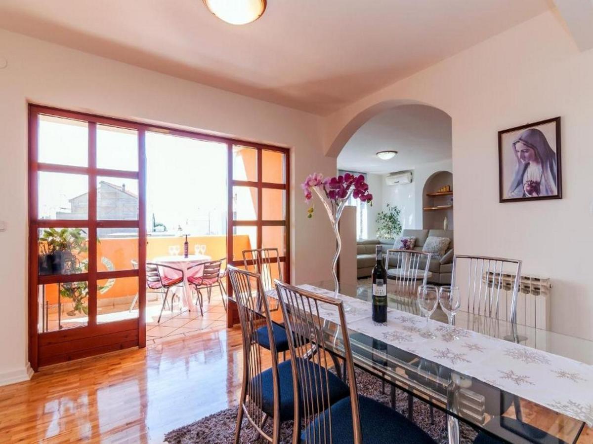 Apartament Angelo's